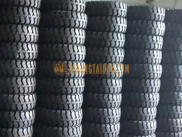 Kho lốp đặc xe nâng