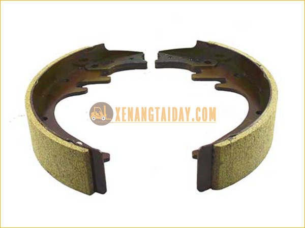 Guốc phanh xe nâng TCM