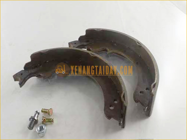 Guốc phanh xe nâng Toyota