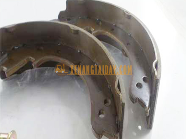 Guốc phanh xe nâng Toyota