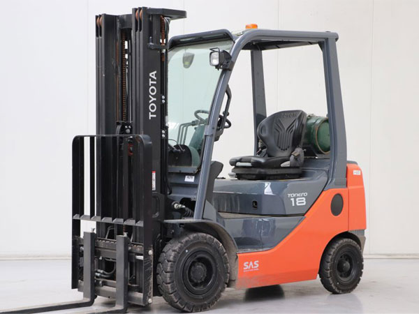 Bán Xe Nâng Cũ Tại TP HCM Chính Hãng Giá Tốt 