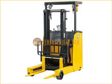 Tìm hiểu Xe nâng điện đứng lái Komatsu | Mua xe điện đứng uy tín