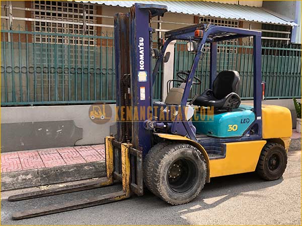 Xe nâng 3 tấn là gì? Cấu tạo, công dụng của xe nâng 3 tấn