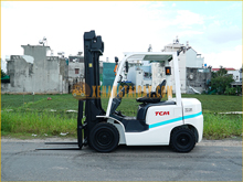 Xe nâng dầu TCM FD25T14