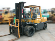 Xe nâng dầu TCM FD50T8