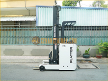 Xe nâng điện đứng lái NICHIYU FBRM15-80B-470SF gắn bình điện axít chì 48V - 290Ah VFP4