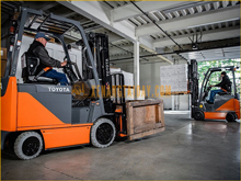Xe Nâng Điện Ngồi Lái 1,5 Tấn Chất Lượng Cao - Uy Tín - Giá Rẻ