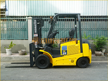 Xe nâng điện ngồi lái KOMATSU FE25-1