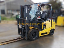 Xe nâng điện ngồi lái KOMATSU FE30-1