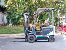 Xe nâng điện ngồi lái UNICARRIERS FB15-8