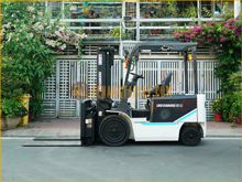Xe nâng điện ngồi lái UNICARRIERS FB30-8