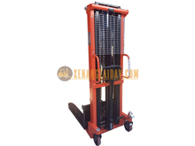 Xe nâng tay cao HS1520