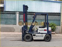 Xe nâng xăng KOMATSU FG10-15