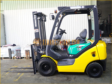 Xe nâng xăng KOMATSU FG15T-18