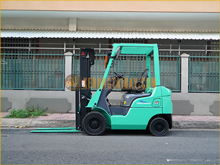 Xe nâng xăng MITSUBISHI FGE15T