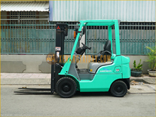 Xe nâng xăng MITSUBISHI FGE15T