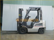 Xe nâng xăng NISSAN EBT-P1F1