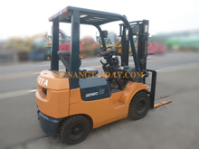 Xe nâng Xăng TOYOTA 7FGL15