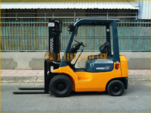 Xe nâng xăng TOYOTA 7FGL15