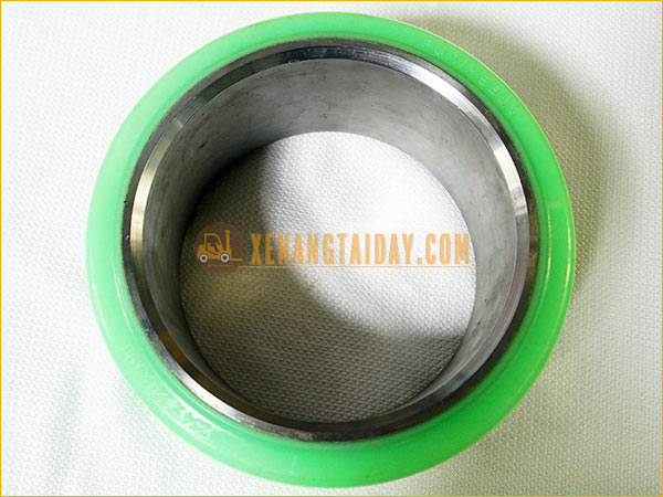 Bánh PU xe nâng điện đứng lái