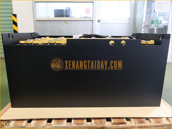 Bình điện xe nâng hiệu GS YUASA | Thương hiệu ắc quy xe nâng bền bỉ