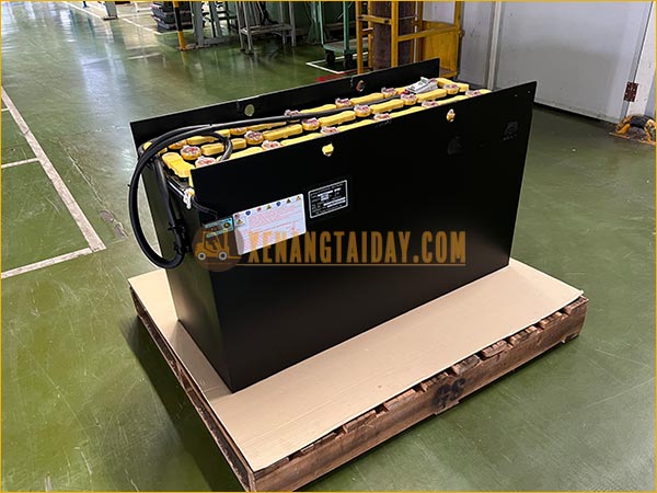 Bình điện xe nâng hiệu GS YUASA | Thương hiệu ắc quy xe nâng bền bỉ