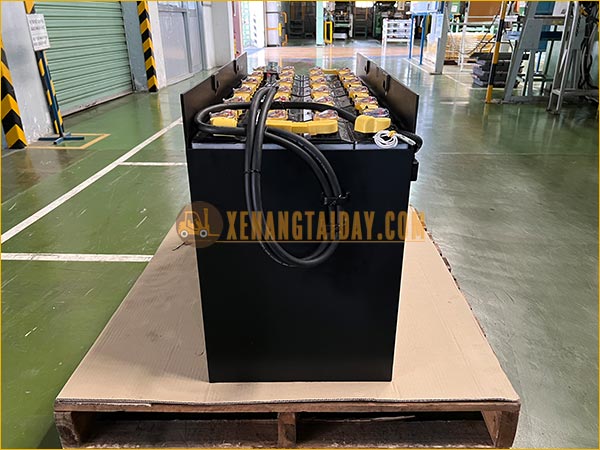 Bình điện xe nâng hiệu GS YUASA | Thương hiệu ắc quy xe nâng bền bỉ