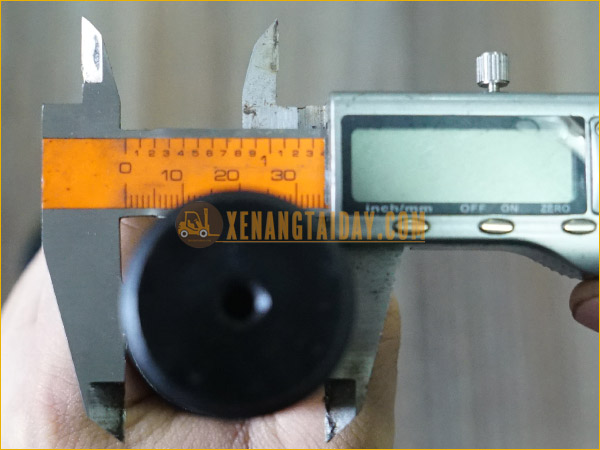 Bộ ắc phi dê và thanh giằng lái xe nâng