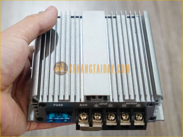 Bộ chuyển đổi 480W DC - DC 72V về 48V DAYGREEN A7D48C10