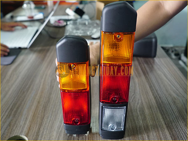 Bộ đèn chiếu sáng xe nâng TOYOTA