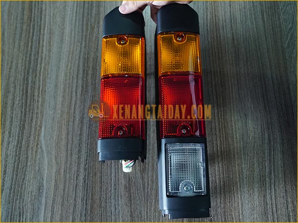 Bộ đèn chiếu sáng xe nâng TOYOTA