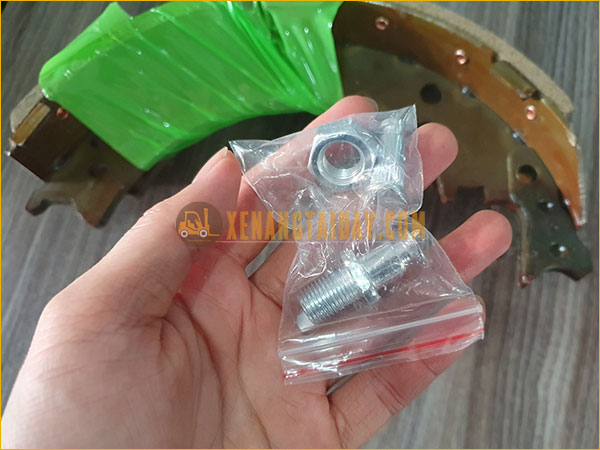 Bộ guốc và bố thắng (má phanh) xe nâng 3 tấn, 3.5 tấn,...