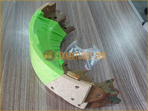 Bộ guốc và bố thắng (má phanh) xe nâng 3 tấn, 3.5 tấn,...