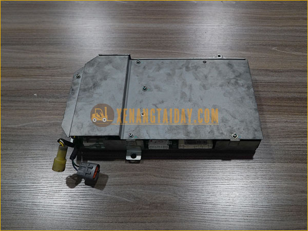 Bo khiển tổng 24700-23914-71 xe nâng TOYOTA 7FBR25, 7FBRS25