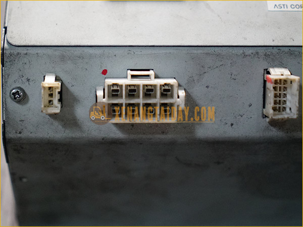 Bo nguồn chuyển DC 3BB-56-61111 xe nâng điện ngồi lái KOMATSU 2.5, 3 tấn