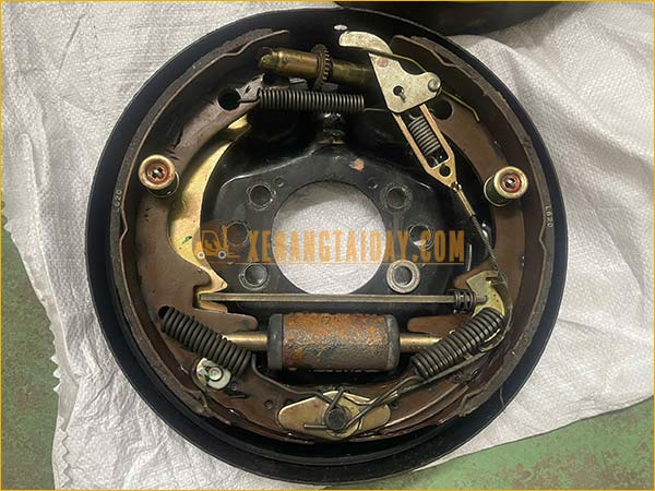 Bộ thắng đùm xe nâng dầu NISSAN FJ01A18