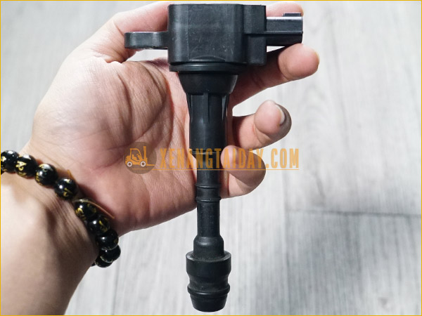 Bobin (cuộn đánh lửa) cho xe nâng HANSHIN 22448-AR215
