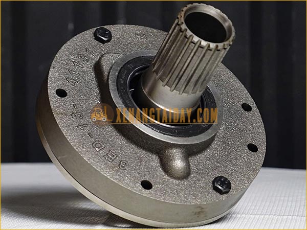 Bơm dầu hộp số xe nâng dầu KOMATSU 7 tấn FD70-5