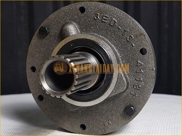Bơm dầu hộp số xe nâng dầu KOMATSU 7 tấn FD70-5