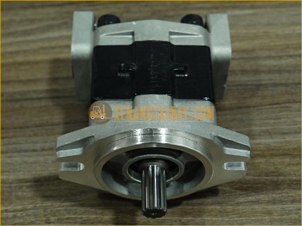 Bơm dầu thủy lực NT-KFP2227CSMSJ xe nâng dầu KOMATSU 2.5 tấn