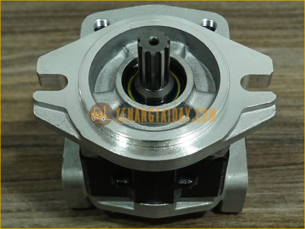 Bơm dầu thủy lực NT-KFP2227CSMSJ xe nâng dầu KOMATSU 2.5 tấn