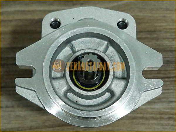 Bơm dầu thủy lực NT-KFP2227CSMSJ xe nâng dầu KOMATSU 2.5 tấn