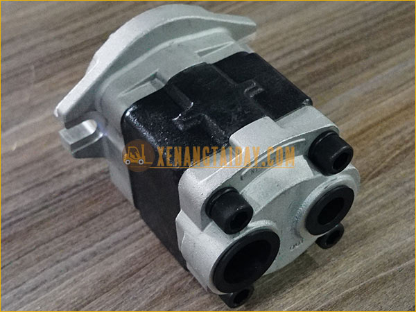 Bơm dầu thủy lực NT-KFP2332AFTS xe nâng dầu SUMITOMO 2 tấn