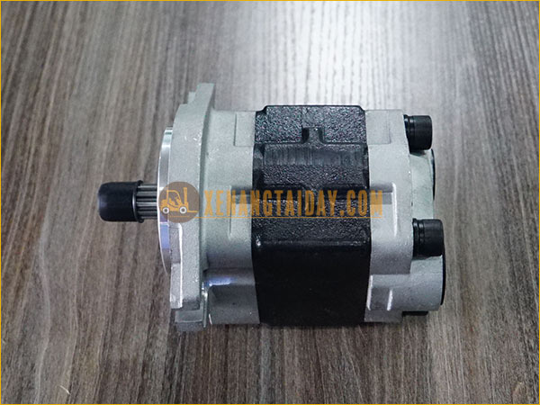 Bơm dầu thủy lực NT-KFP2332AFTS xe nâng dầu SUMITOMO 2 tấn