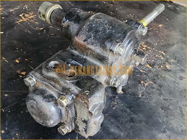 Boot lái xe nâng TOYOTA 1.5 tấn 5FD15, 5FG15