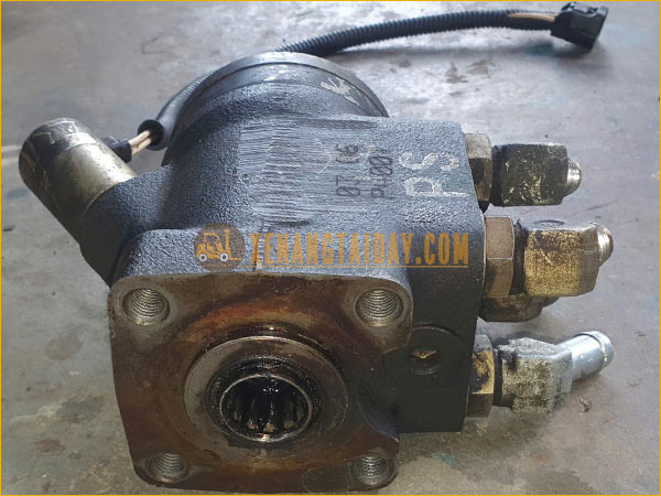 Boot lái xe nâng TOYOTA 2.5 tấn 7FB25
