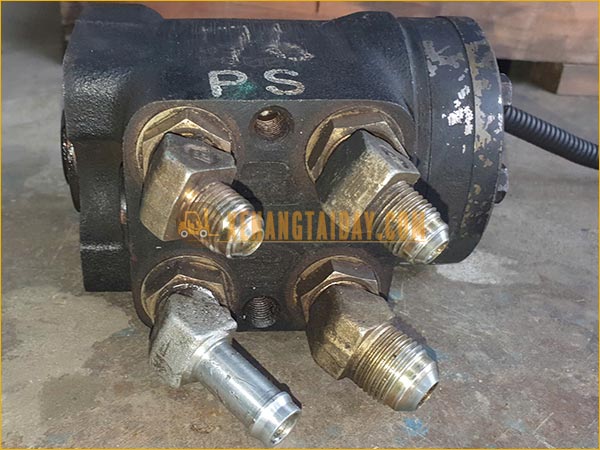 Boot lái xe nâng TOYOTA 2.5 tấn 7FB25