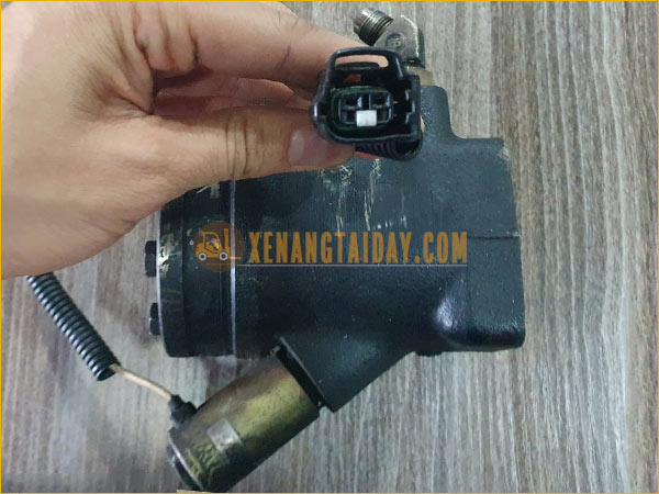 Boot lái xe nâng TOYOTA 2.5 tấn 7FB25