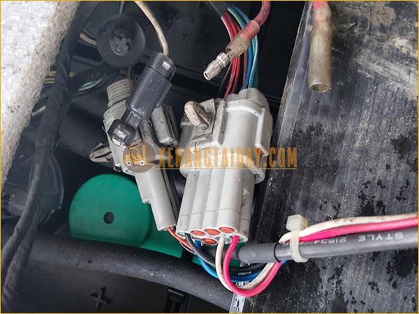 Cảm biến góc cần gạt xe nâng điện KOMATSU QP-3HB-111-09