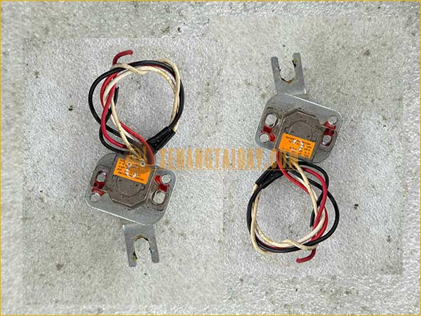 Cảm biến góc cần gạt xe nâng điện KOMATSU QP-3HB-111-09